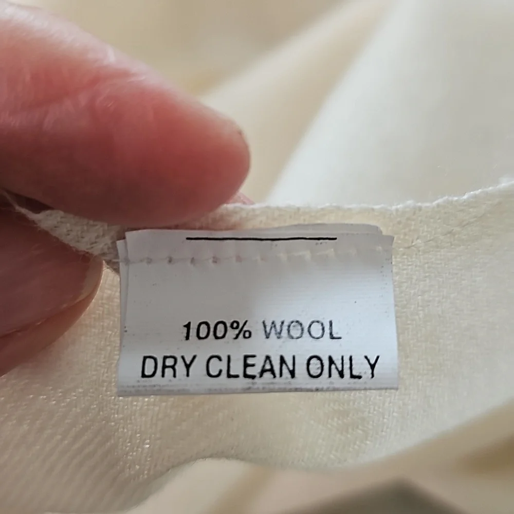 Elegant Cream Color Wool‎ Scarf Scarf. 12